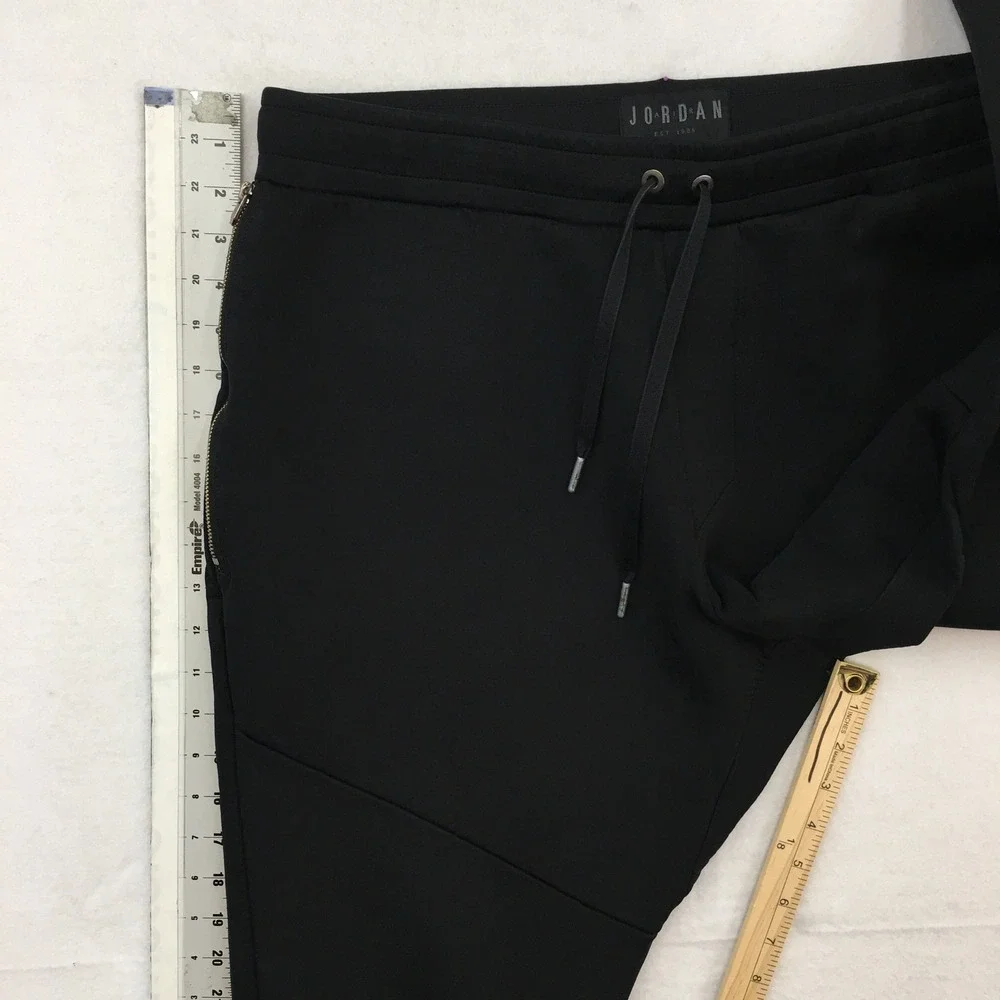 Jordan Engineered Pants Mens Large Black Tapered Joggers Sweatpants 939946 (FLAW